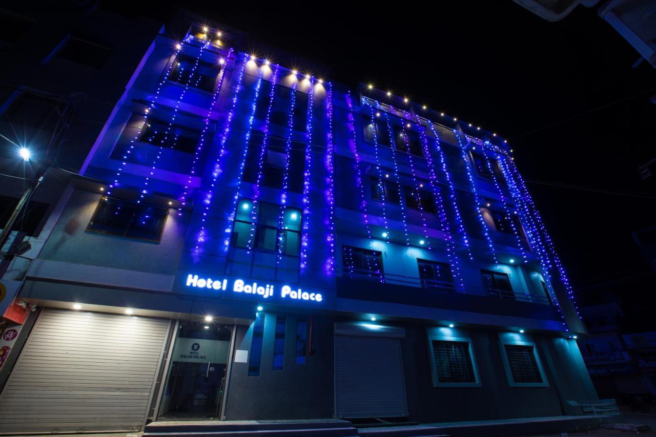 פורבנדר Hotel Balaji Palace מראה חיצוני תמונה